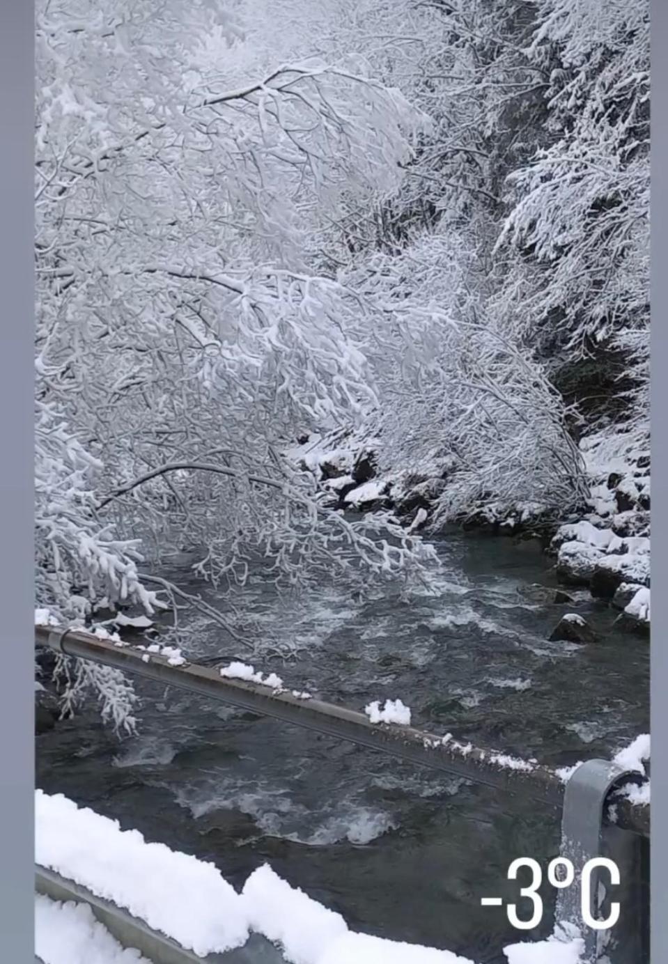 Aparthotel Mountain River Resort Val dʼIlliez 외부 사진
