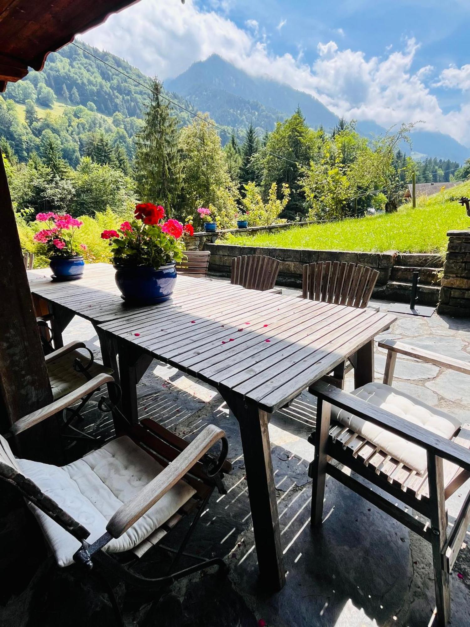 Aparthotel Mountain River Resort Val dʼIlliez 외부 사진